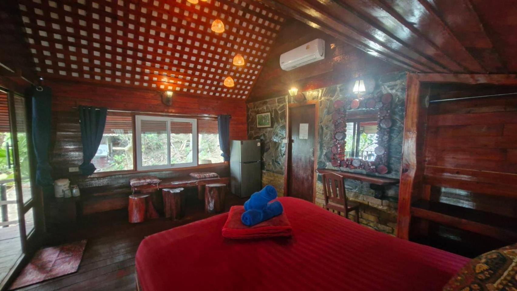 麦喷清莱简易别墅酒店 Than Sadet Beach 外观 照片